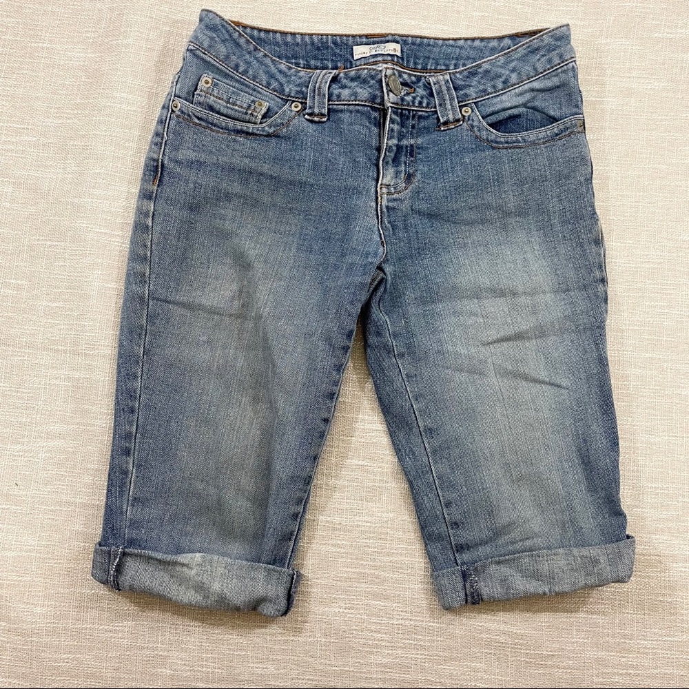 SO Denim Capris Size 5 Tall